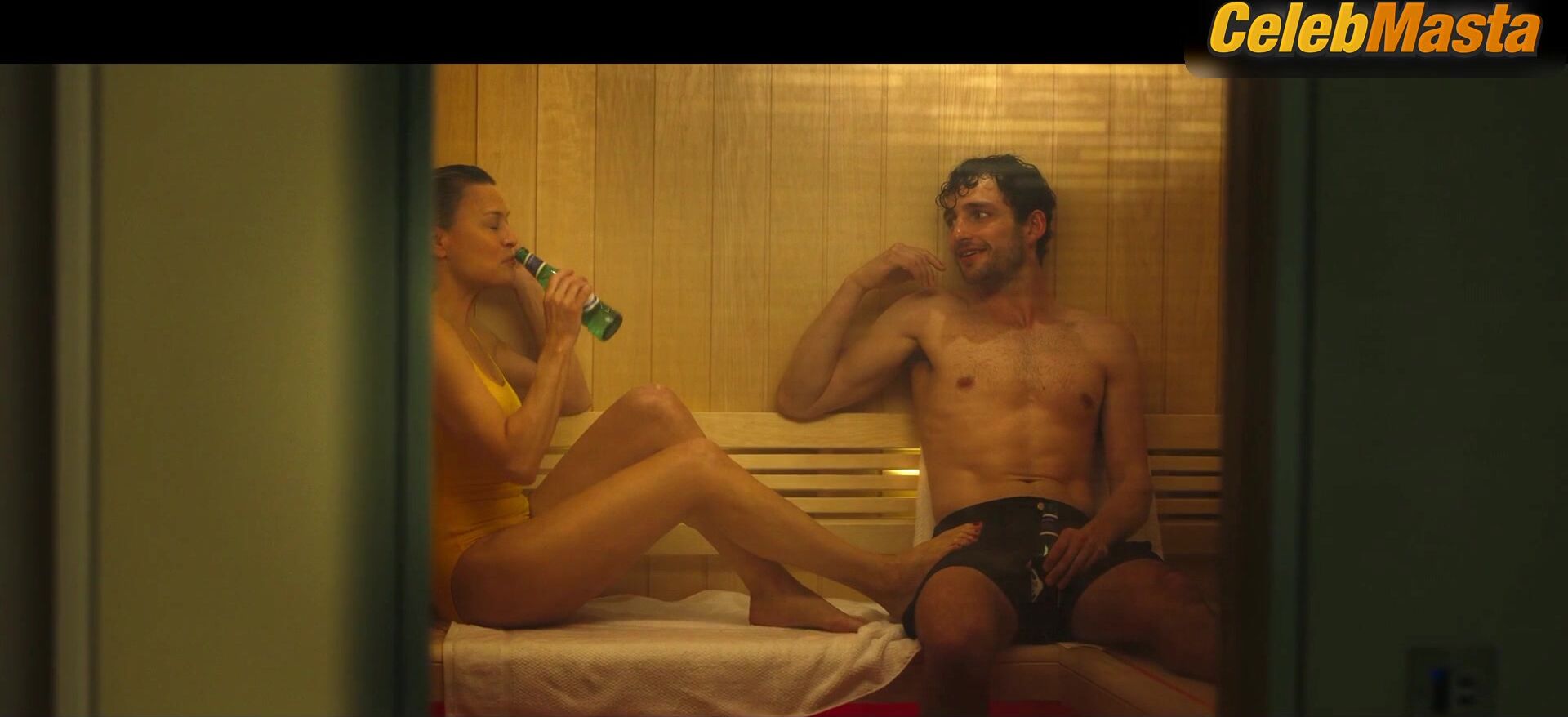 Robin Wright Flaunts Hot Scene In The Girlfriend - Photo 1 of 5 photo 5