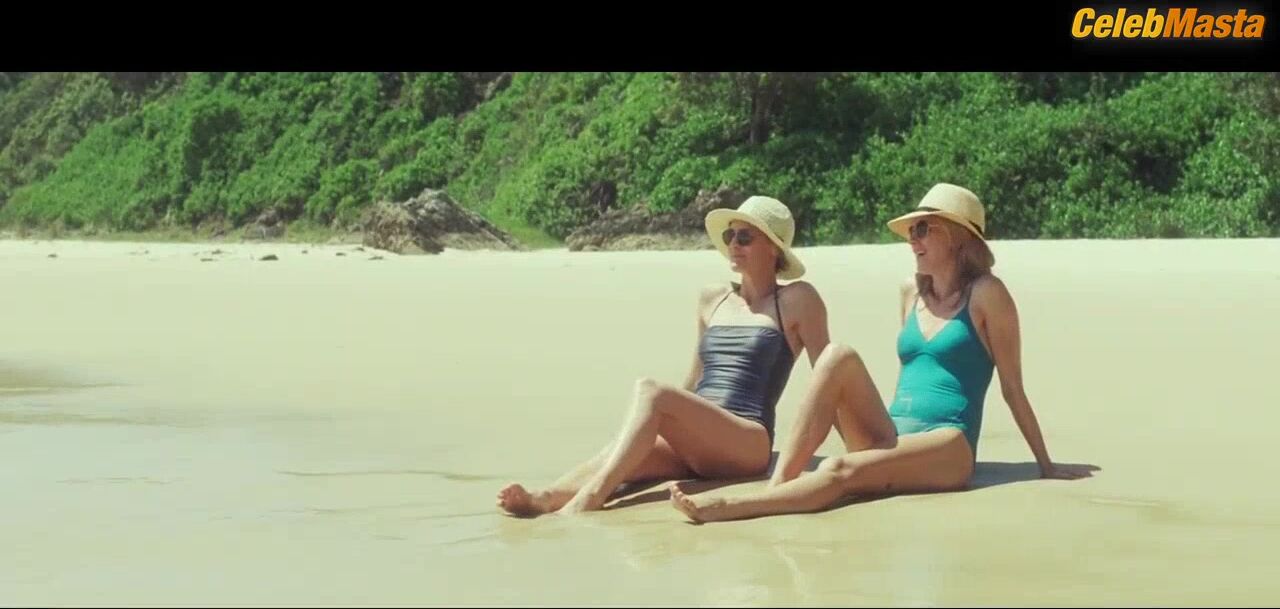 Robin Wright Booty, Tits Scene In Adore - Photo 2 of 5 photo 1