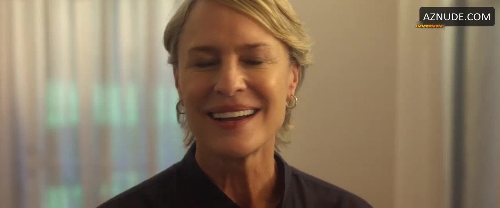 Olivia Cooke Robin Wright And ’s Hot Scene In The - Photo 2 of 5 photo 1
