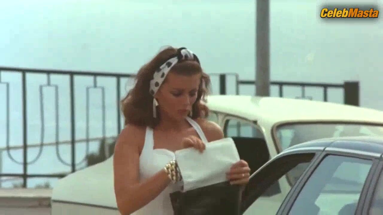 Serena Grandi ’s Booty, Tits Scene From Roba Da - Photo 1 of 5