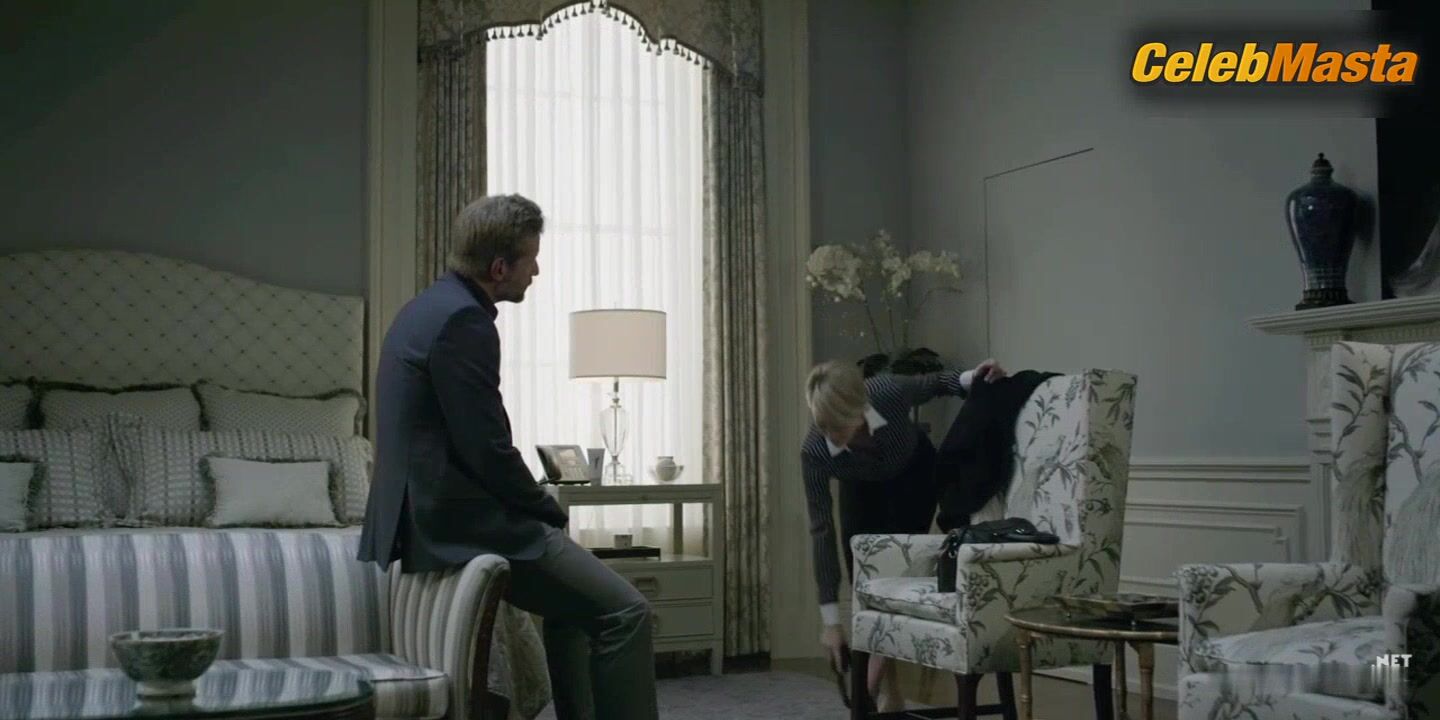 Robin Wright Flaunts Tits, Underwear Scene In House Of - Photo 1 of 5