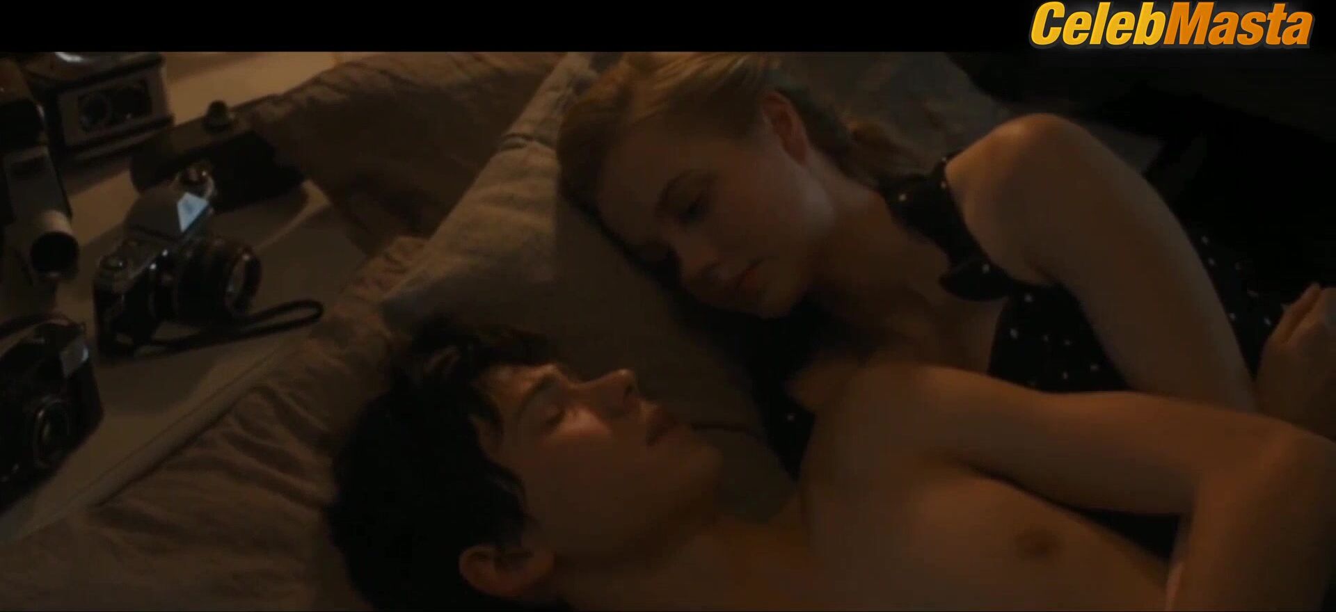 Angourie Rice Shows Lesbian Scene In Every Day - Photo 2 of 5
