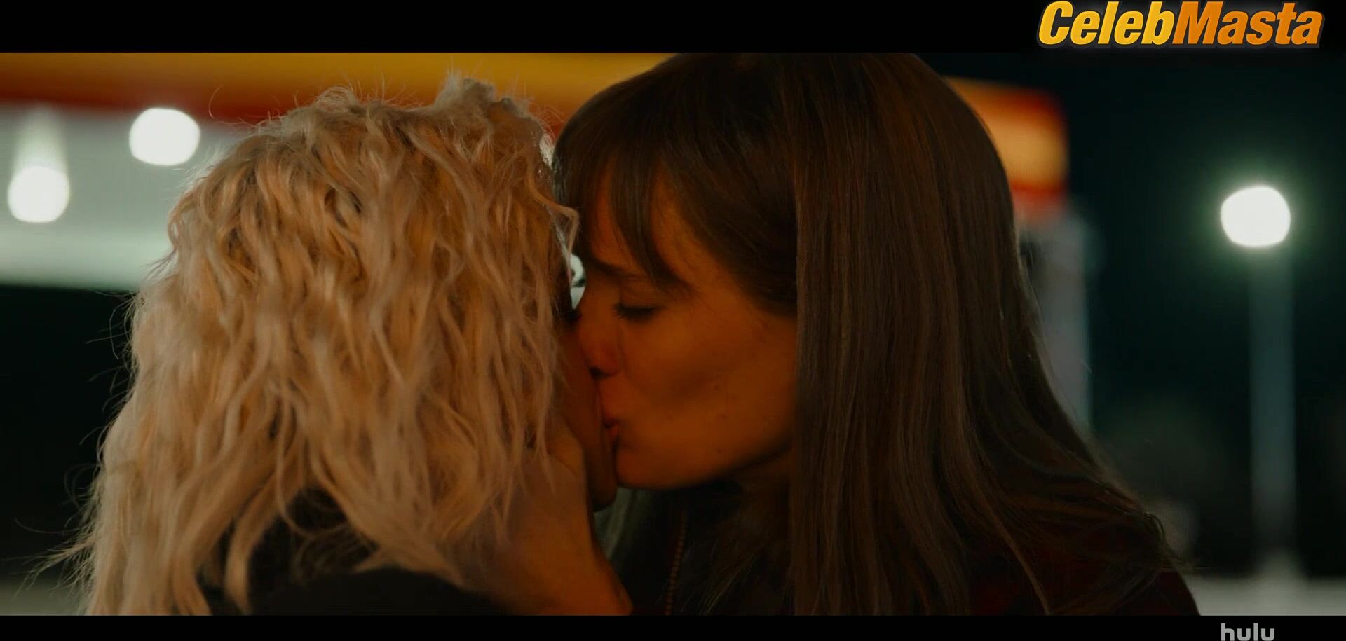 Kristen Stewart And Mackenzie Davis Lesbian Sex Scene From - Photo 1 of 5 photo 5