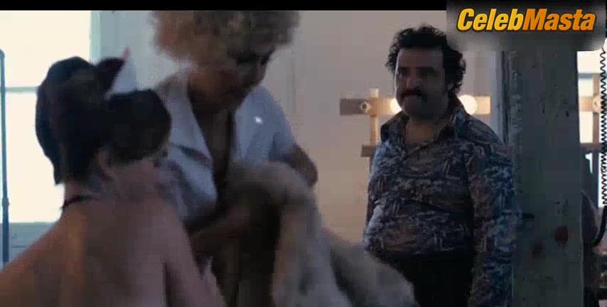 Deborah Twiss Bares Boobs Scene In The Deuce - Photo 2 of 5 photo 5