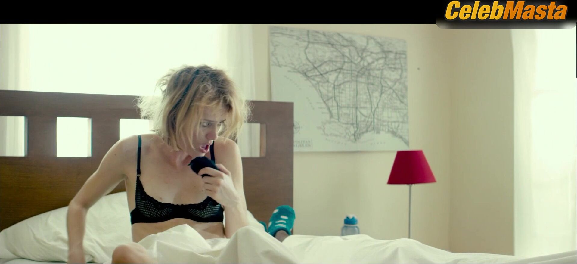 Mackenzie Davis Underwear Scene In Izzy Gets The F*ck Across - Photo 1 of 5 photo 4