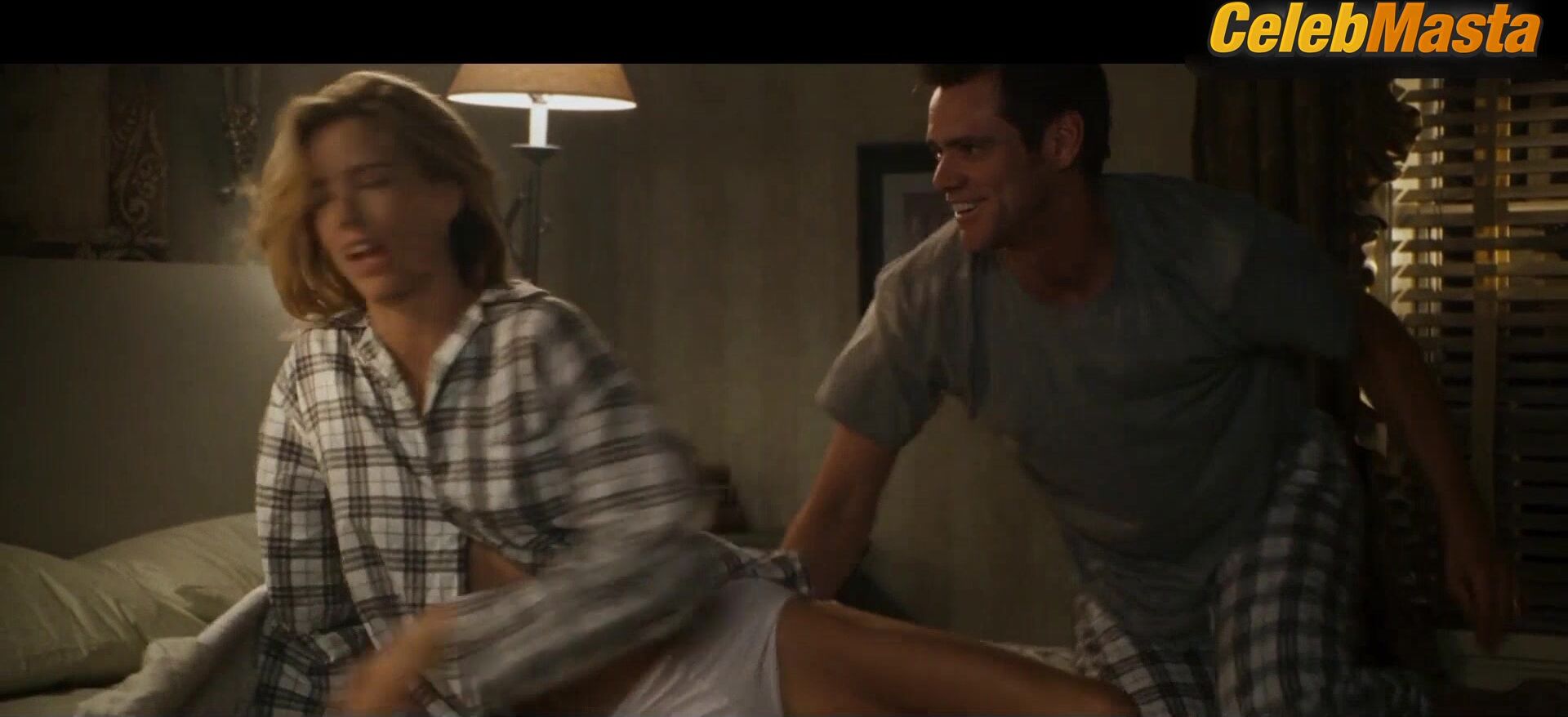 Tea Leoni ’s Underwear Scene From Fun With Dick - Photo 3 of 5 photo 5