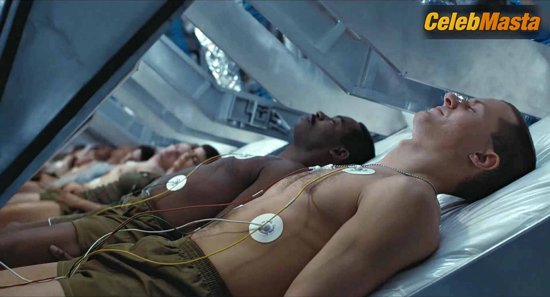 Sigourney Weaver Reveals Underwear And Bush Scene In Aliens - Photo 1 of 5