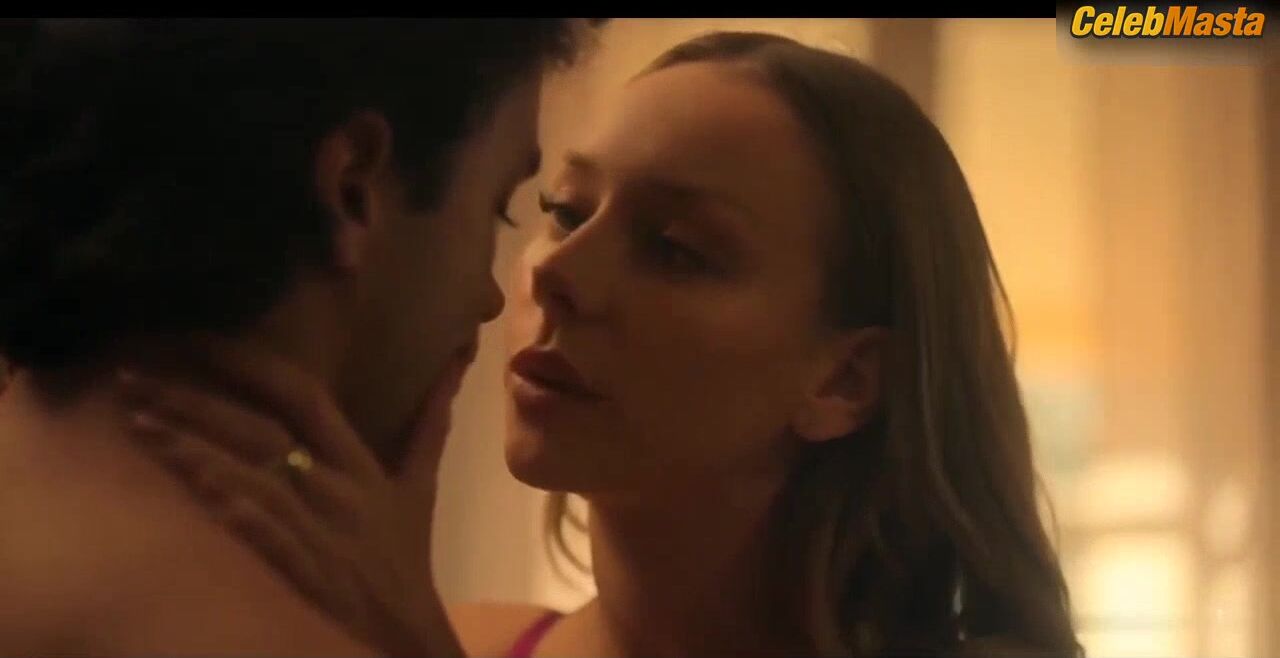 Ester Exposito ’s Underwear Scene In Elite - Photo 1 of 5
