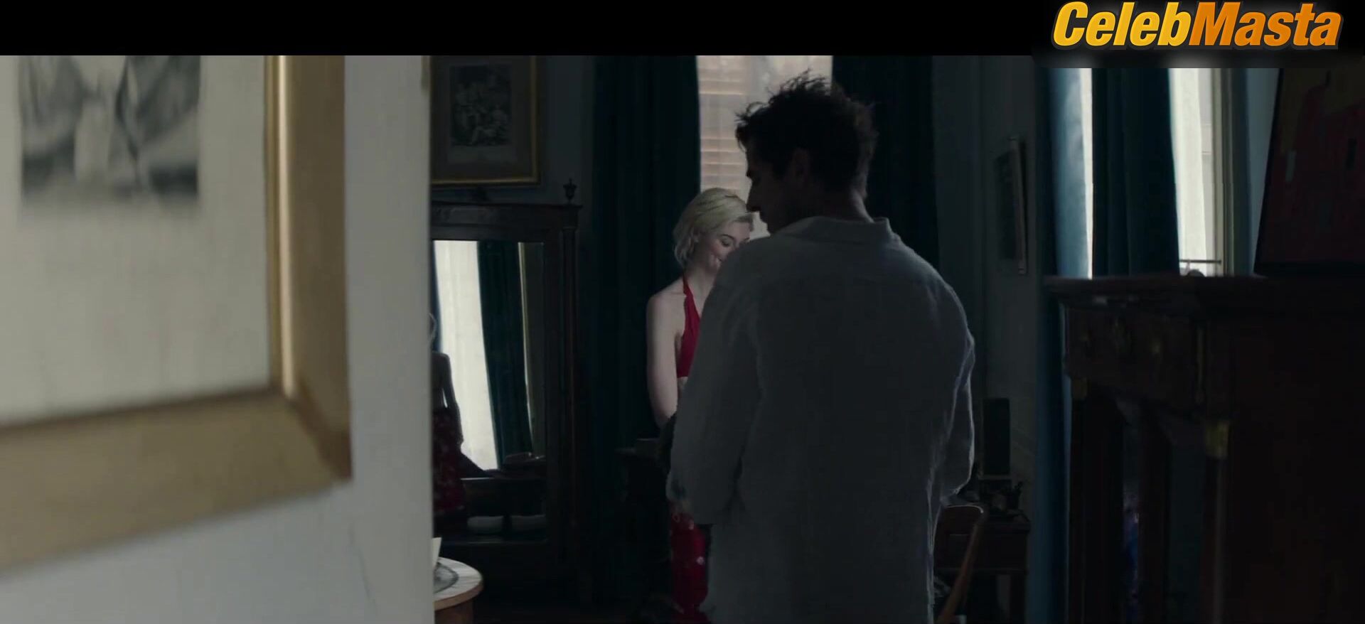 Elizabeth Debicki Swimsuit Scene In The Burnt Orange Heresy - Photo 2 of 5