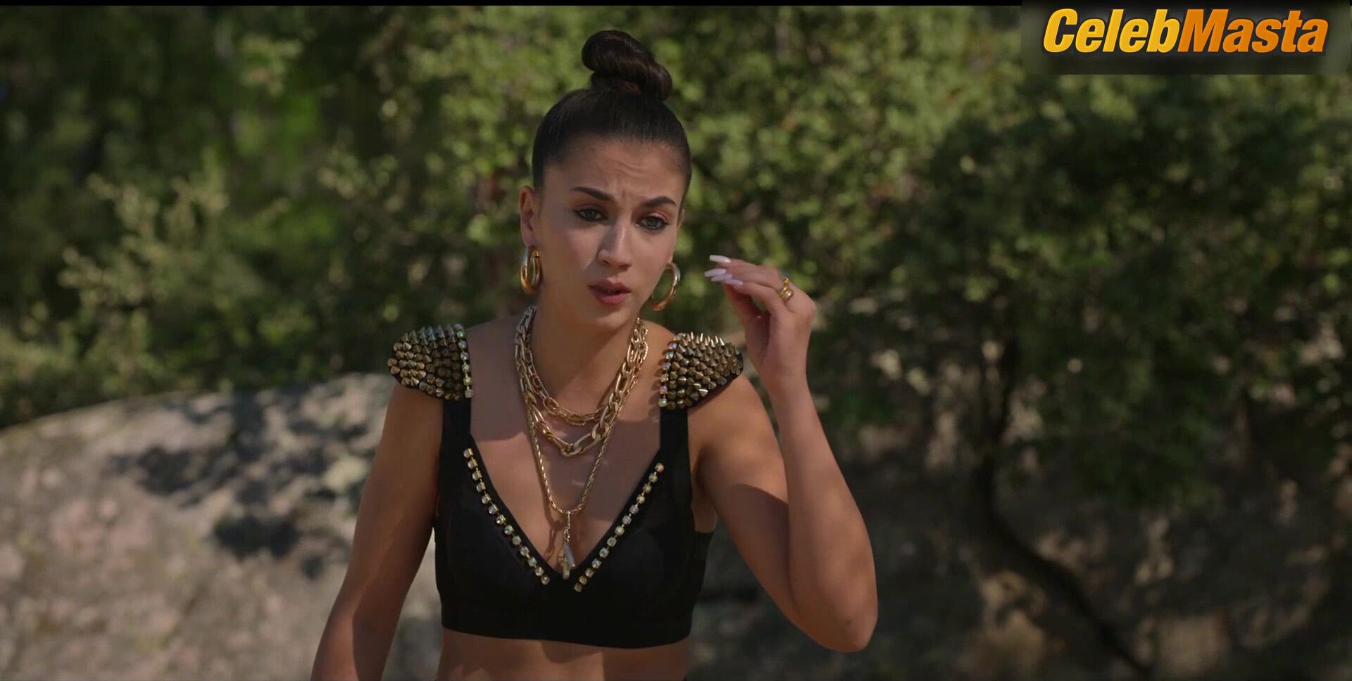 Claudia Salas ’s Swimsuit Scene In Elite - Photo 2 of 5