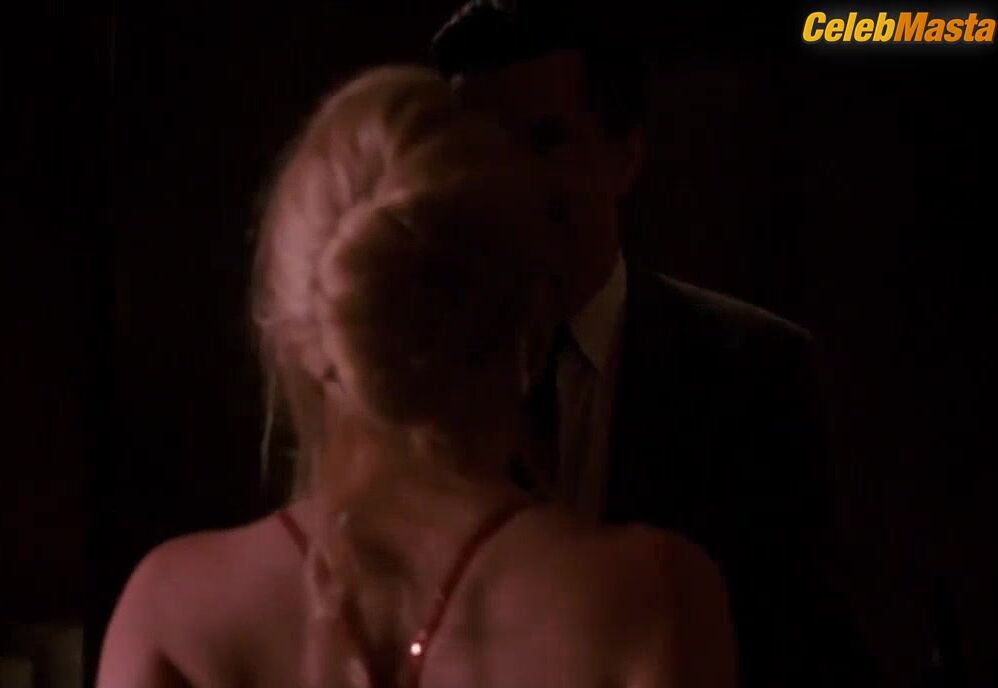 Drew Barrymore ’s Steamy Nude Scene In Poison Ivy - Photo 2 of 5 photo 4