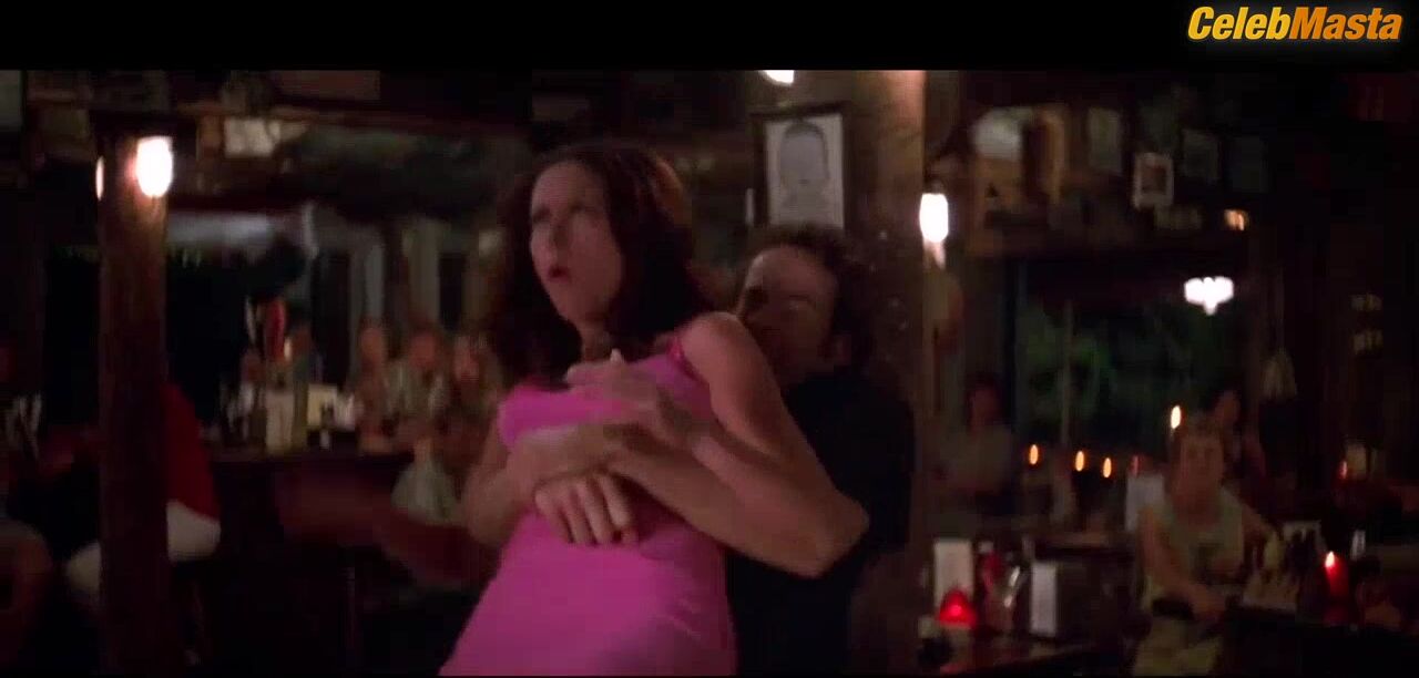 Sigourney Weaver ’s Tits Scene From Heartbreakers - Photo 1 of 5 photo 5