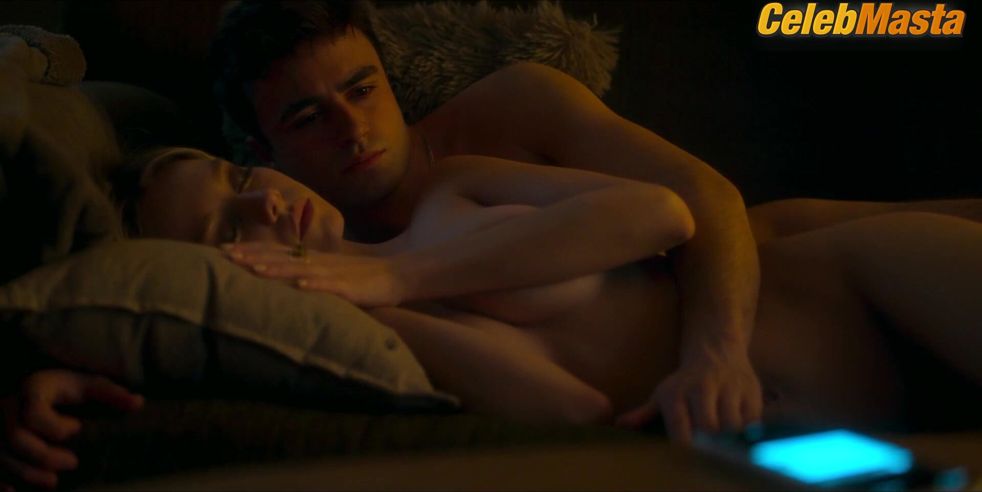 Ester Exposito ’s Booty Scene In Elite - Photo 1 of 5 photo 2