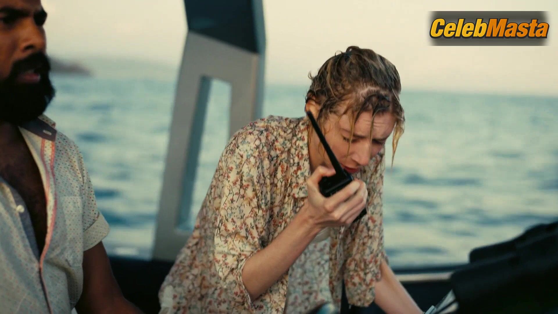 Elizabeth Debicki Swimsuit Scene In Tenet - Photo 2 of 5 photo 5