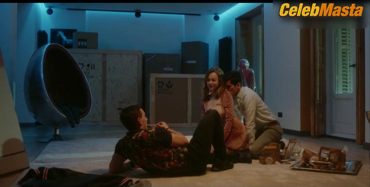 Ester Exposito ’s Boobs, Butt Scene In Elite - Photo 1 of 5 photo 2