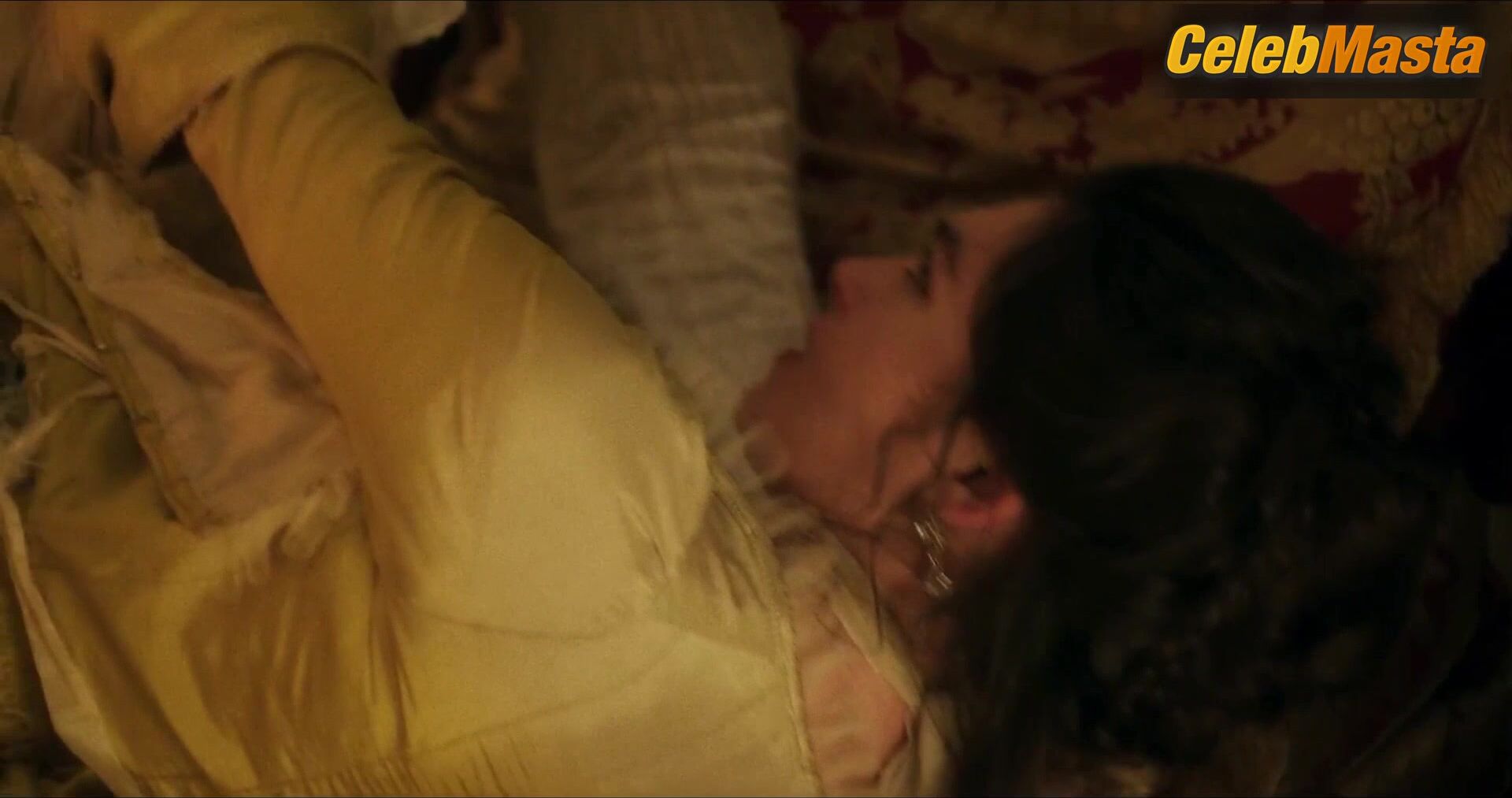 Anamaria Vartolomei ’s Racy Scene In The Seduction - Photo 2 of 5 photo 1