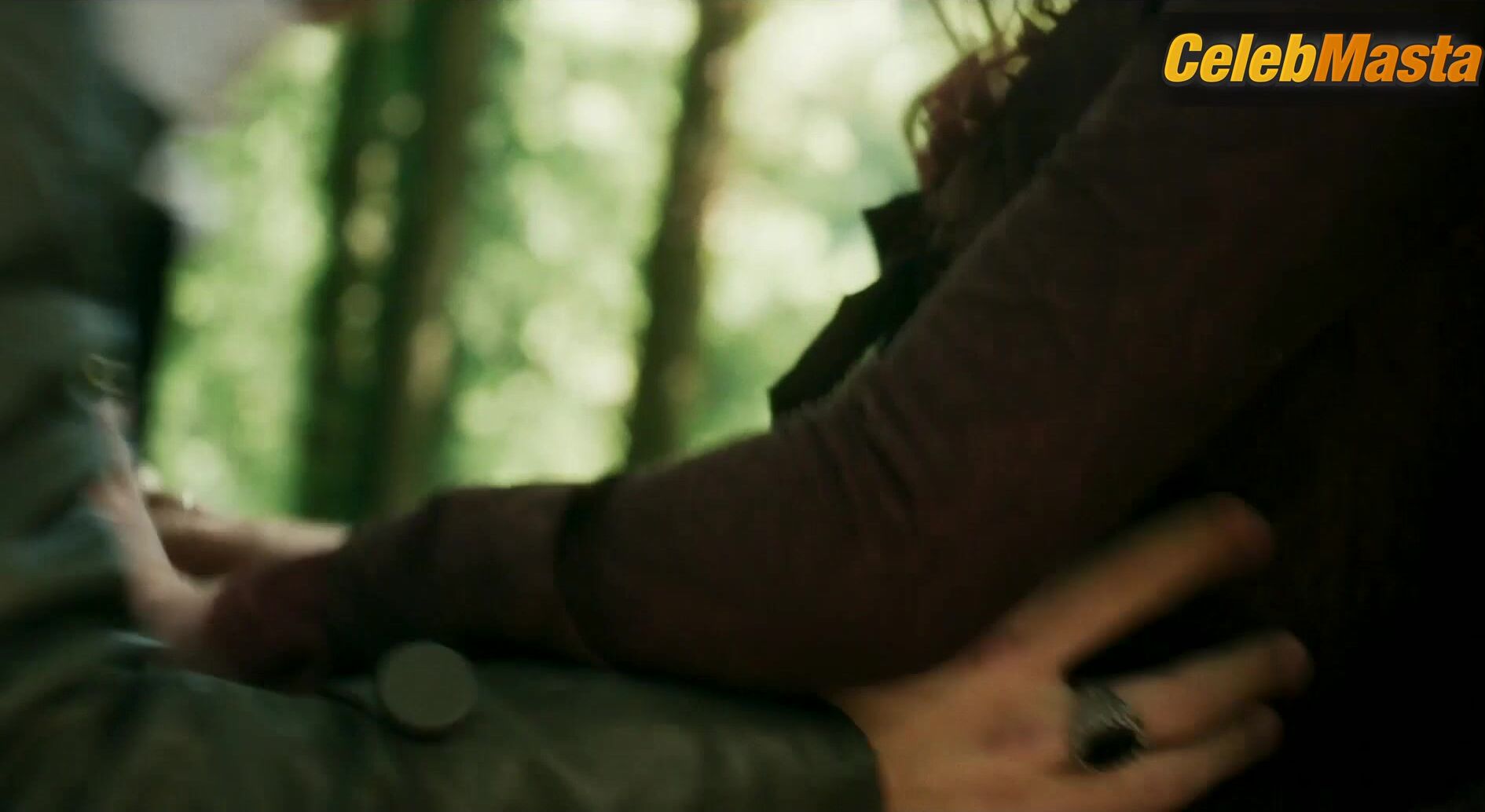 Anamaria Vartolomei ’s Steamy Scene In The Seduction - Photo 1 of 5 photo 5