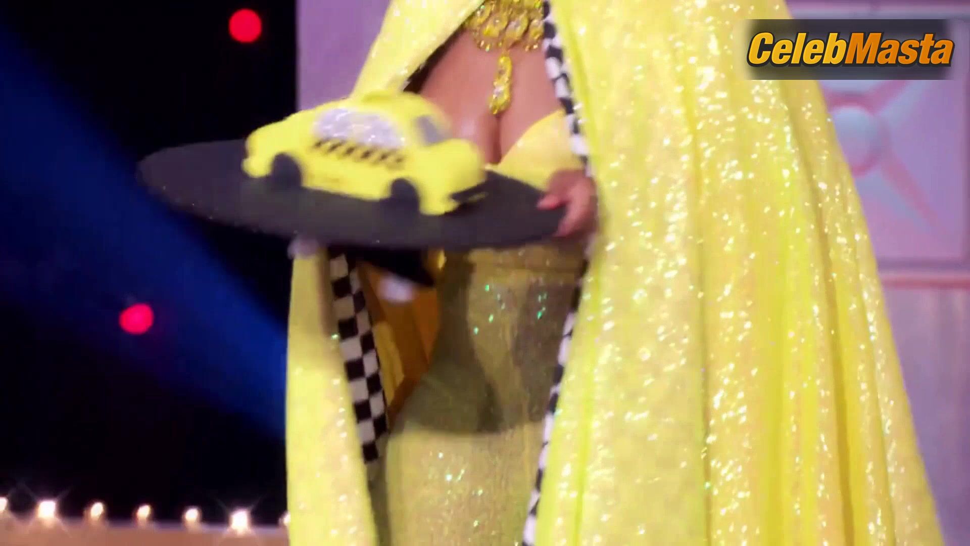 Madison Beer ’s Underwear Scene From Rupaul’s - Photo 2 of 5 photo 1