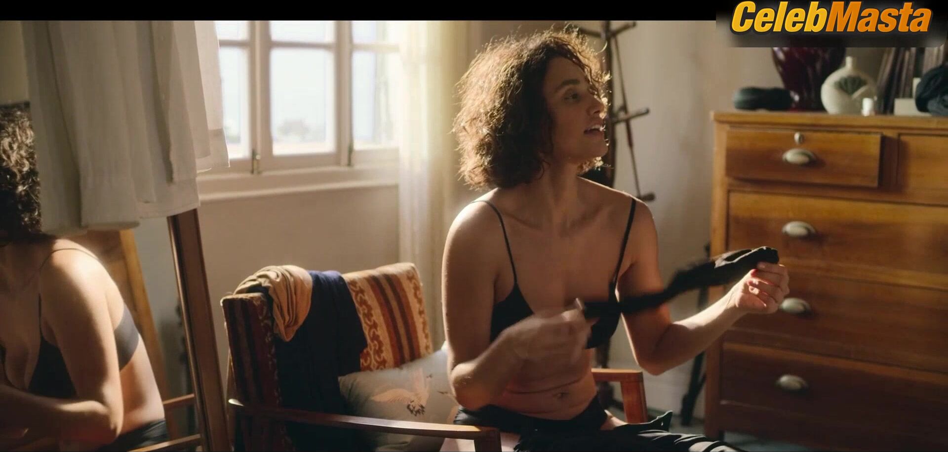 Debora Nascimento ’s Lingerie Scene In Lady Voyeur - Photo 1 of 5 photo 4