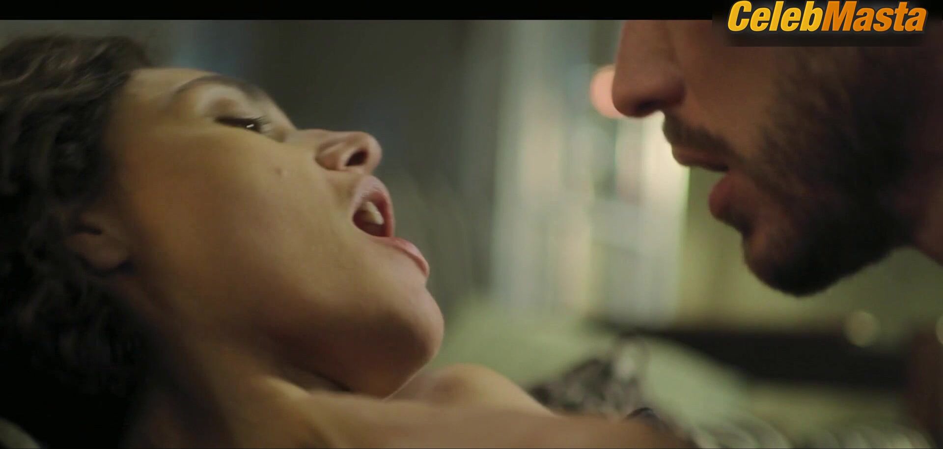 Debora Nascimento Hot Scene In Lady Voyeur - Photo 3 of 5 photo 5