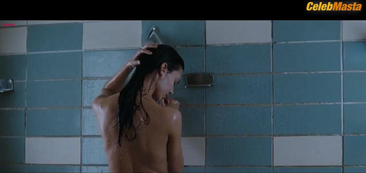 Odette Annable Flaunts Underwear Scene In The Unborn - Photo 1 of 5 photo 2