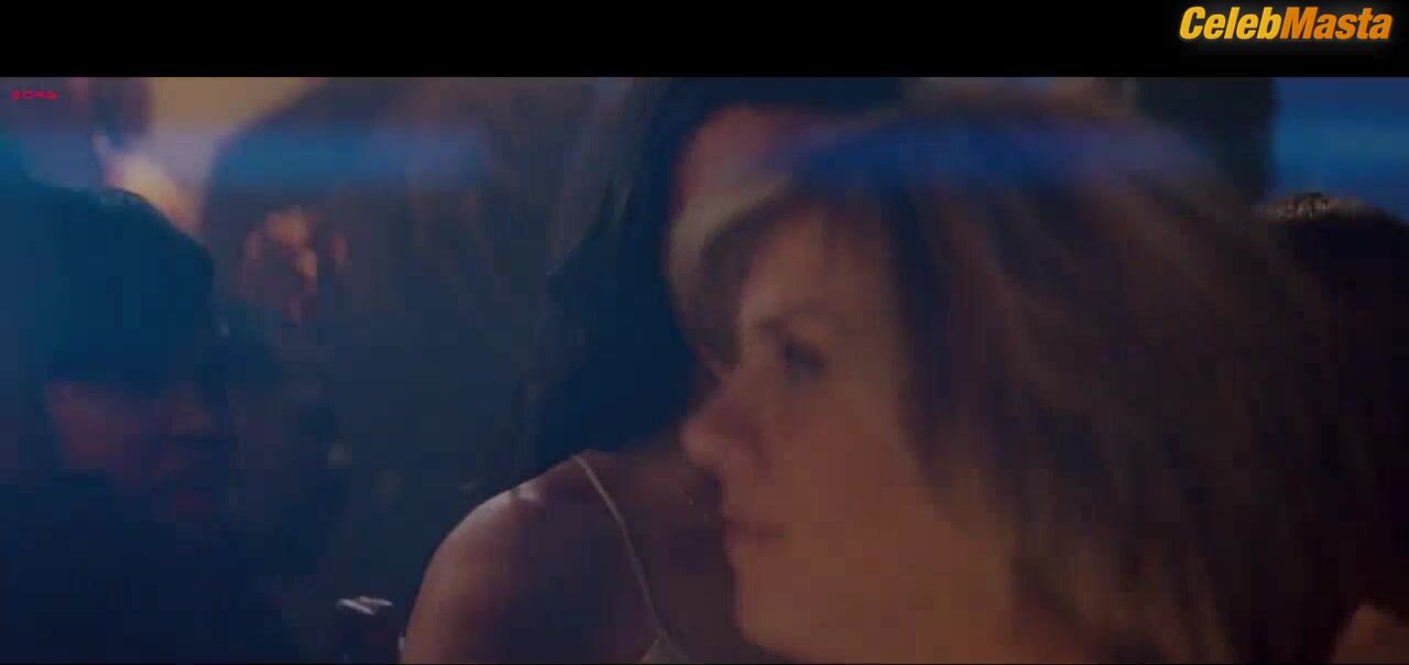 Odette Annable Flaunts Underwear Scene In The Unborn - Photo 1 of 5 photo 4