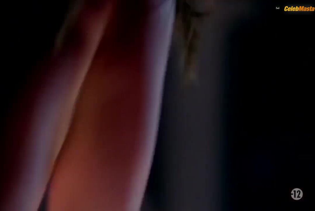 Pom Klementieff Tits Scene From Pigalle, La Nuit - Photo 1 of 5