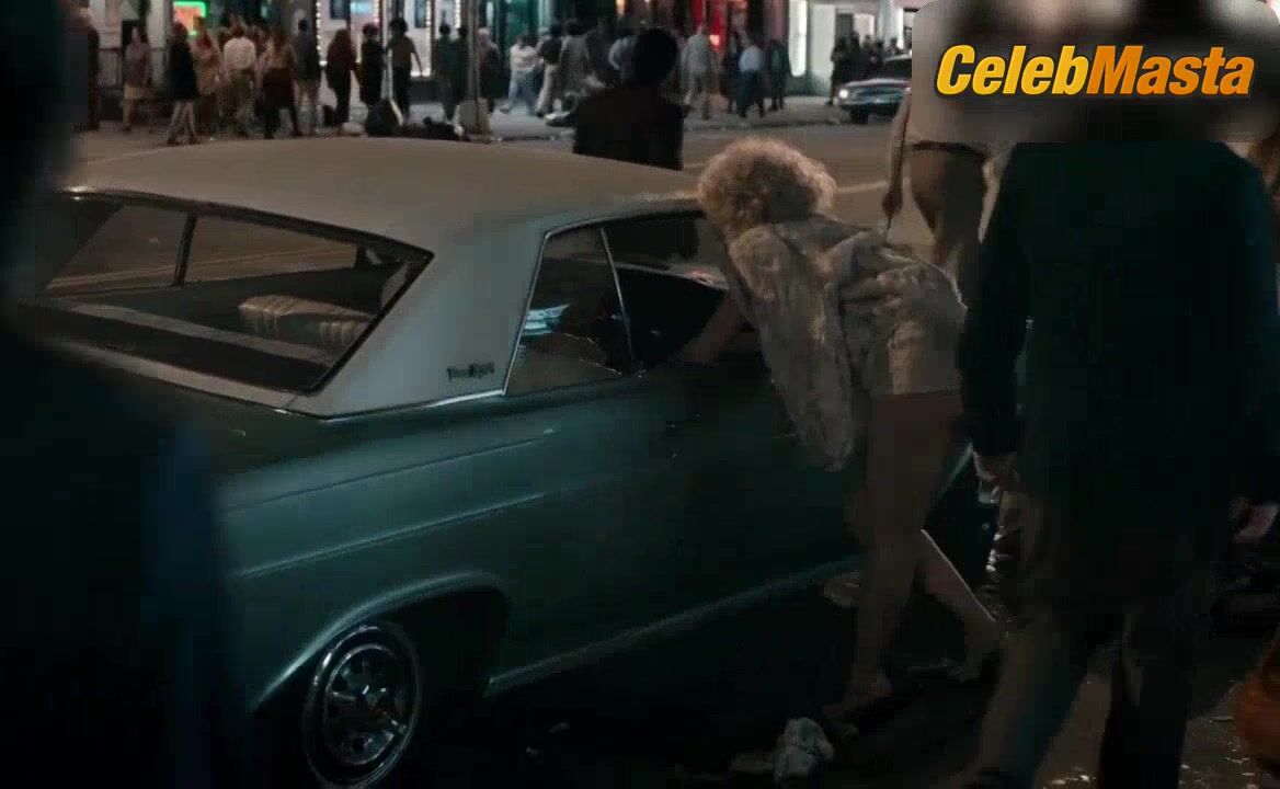Maggie Gyllenhaal ’s Sexy Scene In The Deuce - Photo 2 of 5 photo 4