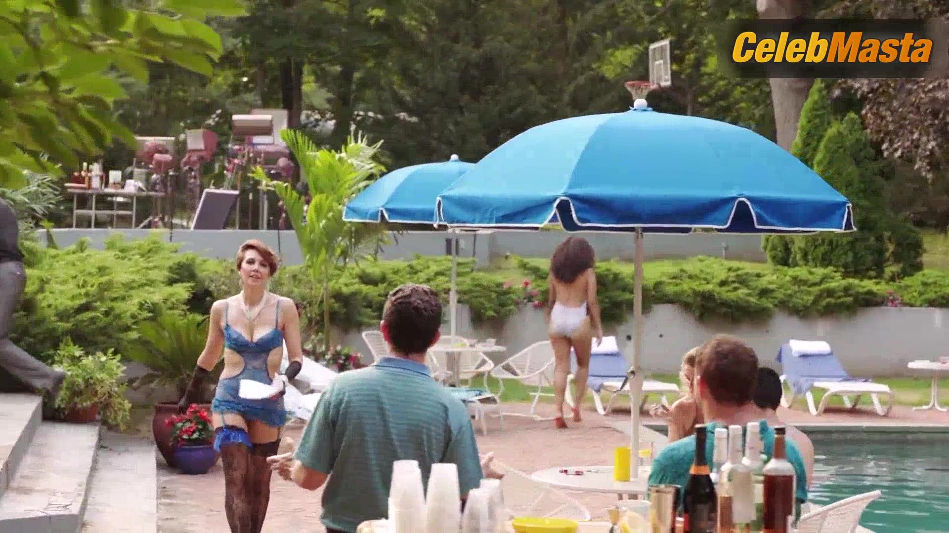 Maggie Gyllenhaal Reveals Underwear Scene In The Deuce - Photo 1 of 5 photo 2
