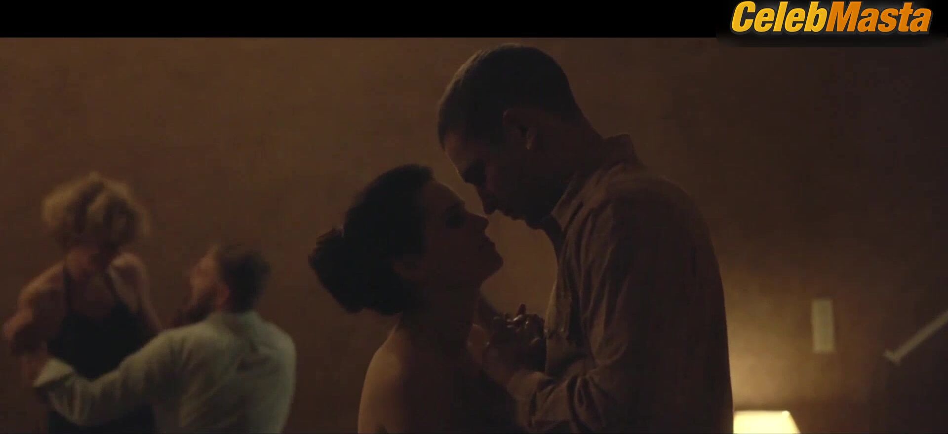 Amanda Rubinstein , Anamaria Vartolomei And Roxane Mesquida - Photo 5 of 5 photo 2