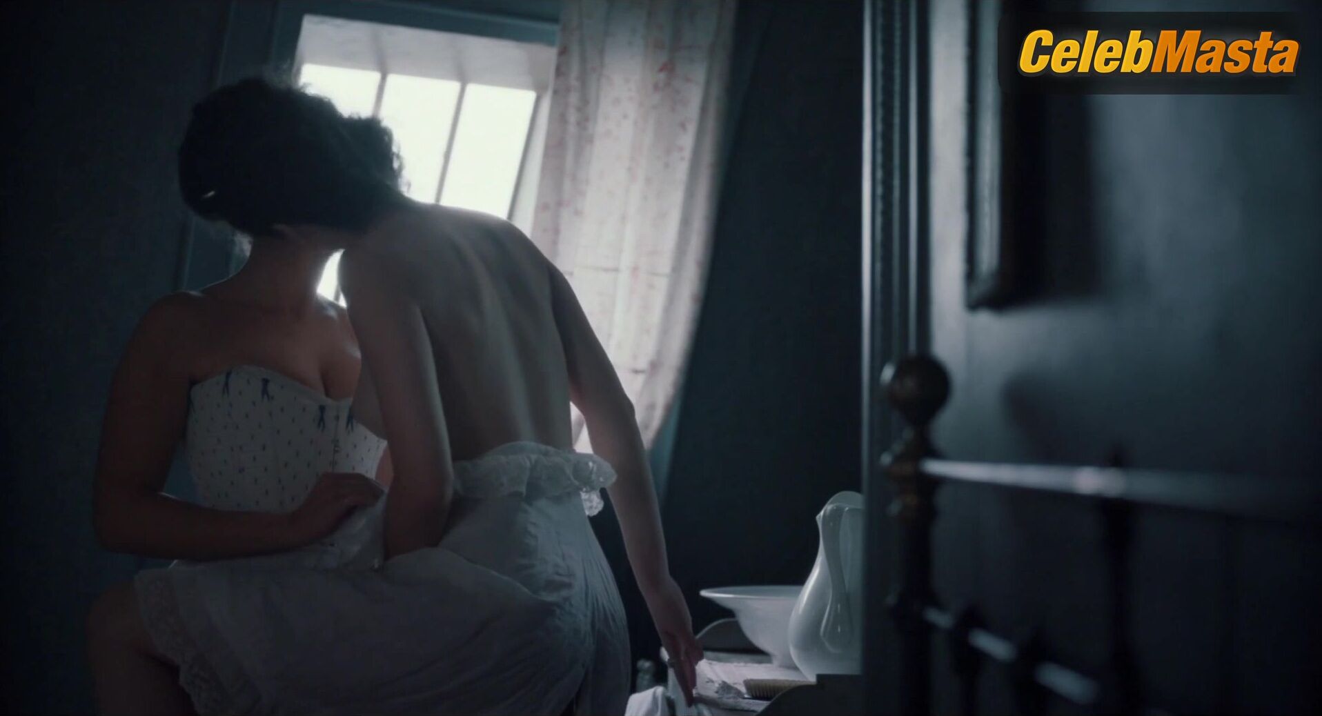 Camelia Jordana Noemie Merlant And ’s Lesbian, Breasts - Photo 2 of 5 photo 5