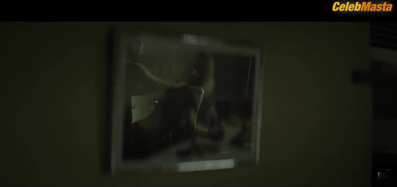 Noemie Merlant Reveals Butt, Boobs Scene In Jumbo - Photo 2 of 5 photo 5