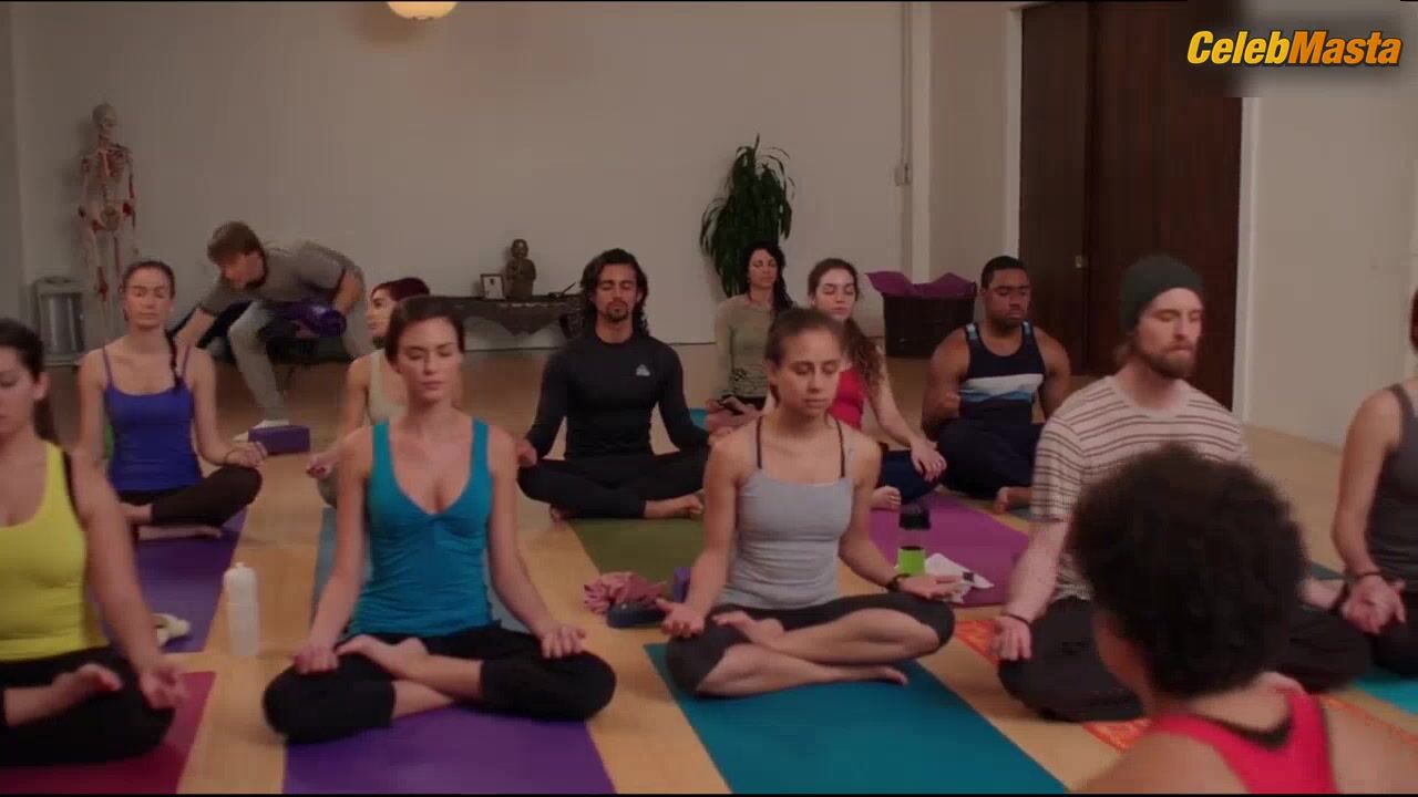Odette Annable ’s Tits, Underwear Scene In The Truth - Photo 1 of 5 photo 2