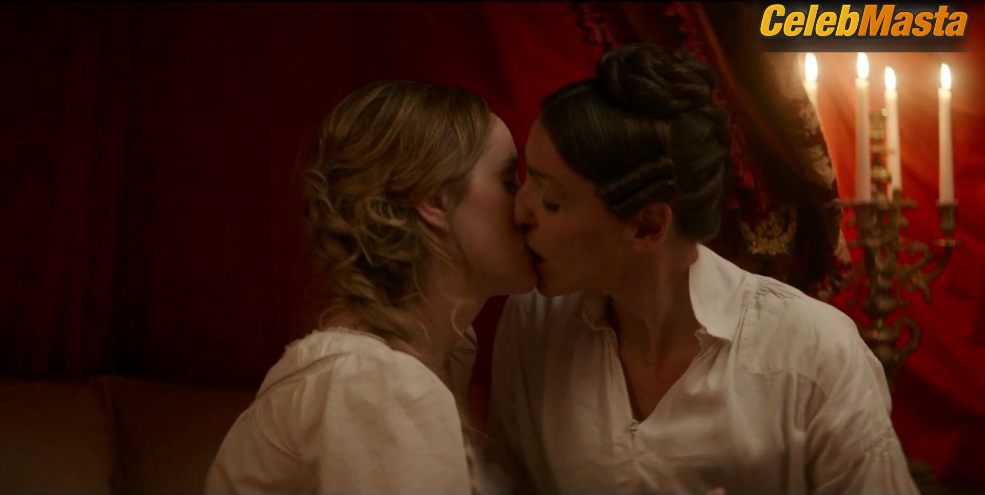 Sophie Rundle Suranne Jones And Get Intimate In A Lesbian - Photo 2 of 5 photo 1