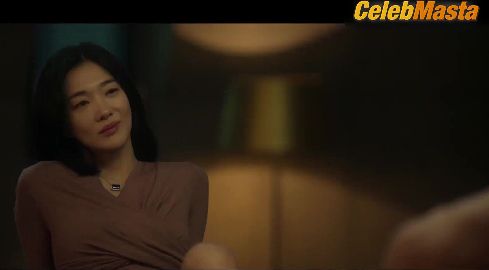 Jung Yun-ha ’s Underwear Scene From The Trunk - Photo 3 of 5 photo 2