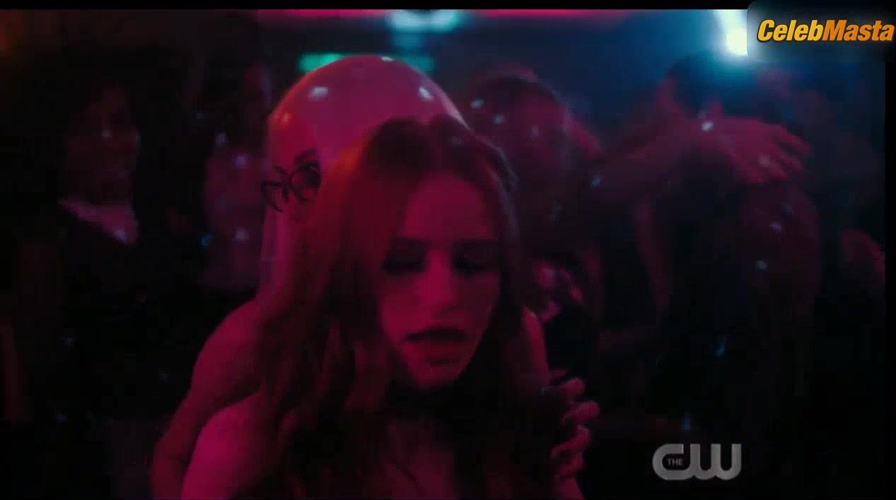 Madelaine Petsch And Vanessa Morgan’s Lesbian Scene - Photo 2 of 5