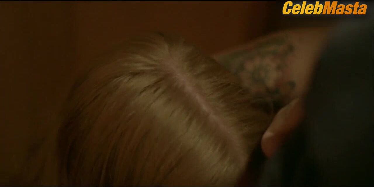 India Salvor Menuez And Roberta Colindrez’s Lesbian Sex - Photo 2 of 5 photo 5