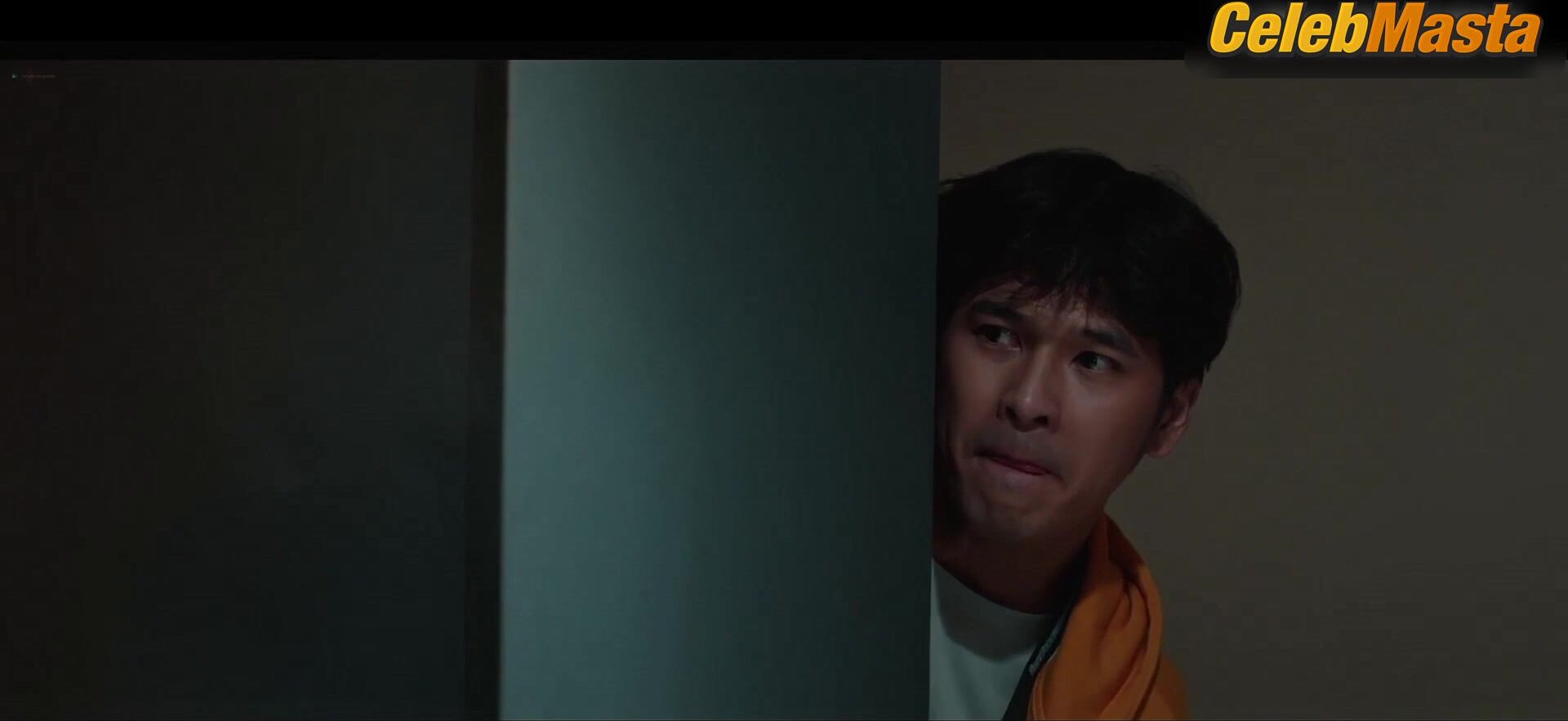 Shiena Verzosa Yu Flaunts Tits And Butt Scene In Stalkers - Photo 1 of 5