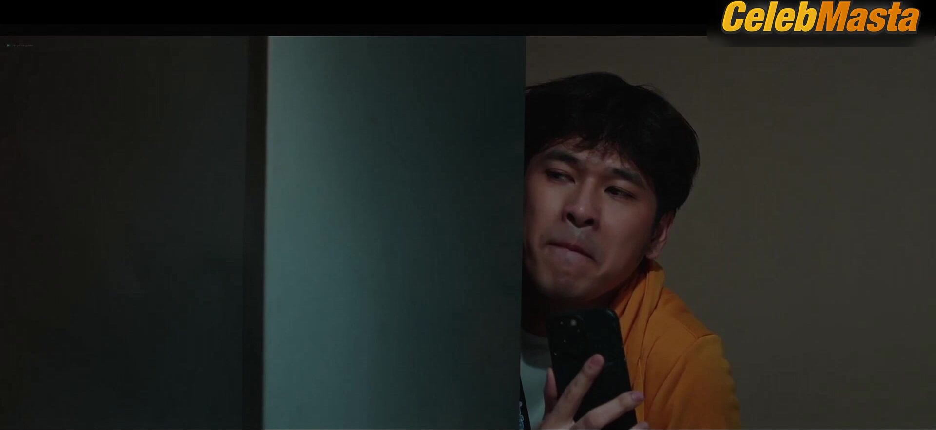 Shiena Verzosa Yu Flaunts Tits And Butt Scene In Stalkers - Photo 1 of 5 photo 2