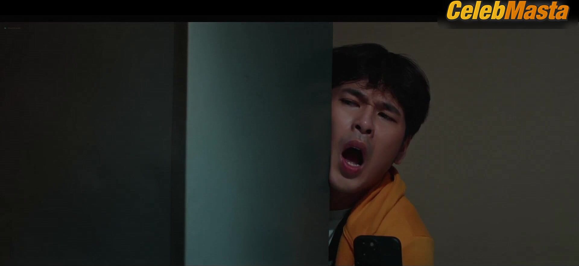 Shiena Verzosa Yu Flaunts Tits And Butt Scene In Stalkers - Photo 1 of 5 photo 4