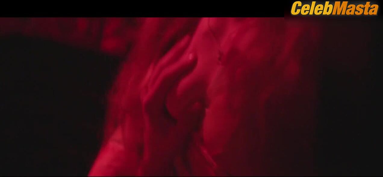 India Salvor Menuez ’s Hot Scene In White Girl - Photo 2 of 5 photo 4