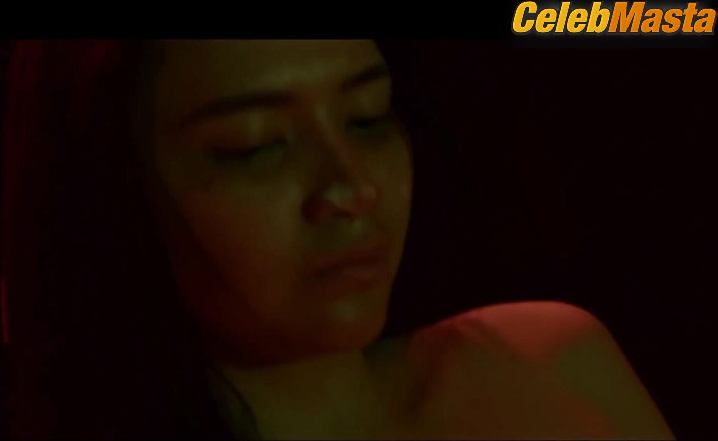 Shiena Verzosa Yu Shows Boobs Scene In Sex Hub - Photo 1 of 5