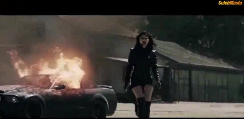 Anne Curtis Reveals Hot Scene In Blood Ransom - Photo 1 of 5