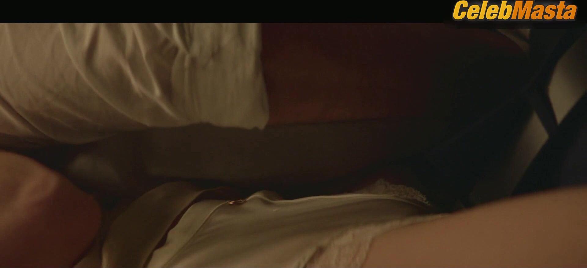 Phoebe Dynevor ’s Hot Scene In Fair Play - Photo 3 of 5 photo 5