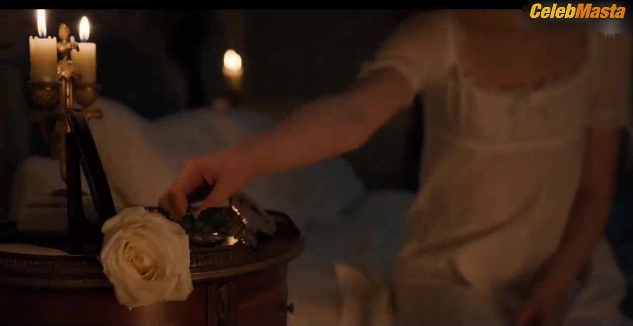 Phoebe Dynevor Shows Underwear In Bridgerton Scene - Photo 2 of 5 photo 1