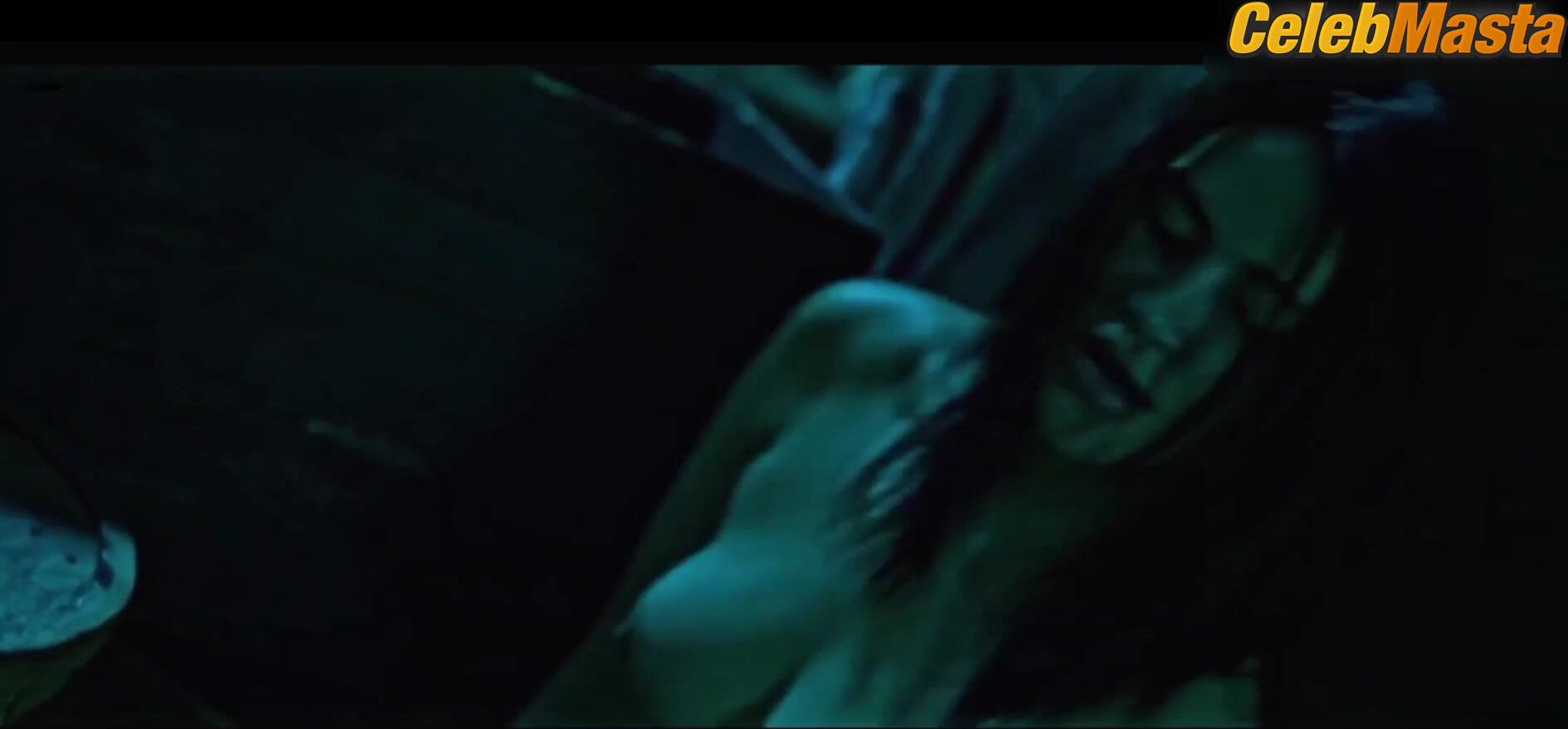 Shiena Verzosa Yu Reveals Tits Scene In Sex Hub - Photo 2 of 5 photo 1