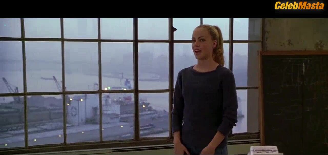 Amanda Schull Booty, Underwear Scene From Center Stage - Photo 2 of 5 photo 1