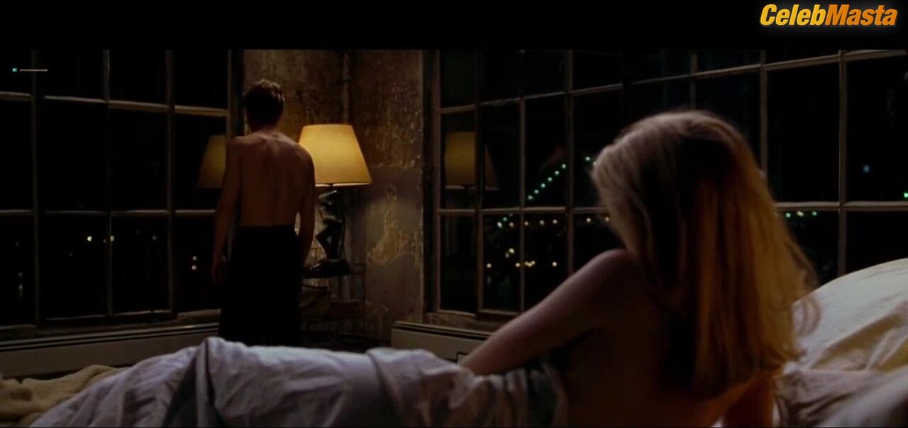 Amanda Schull Booty, Underwear Scene From Center Stage - Photo 2 of 5 photo 4