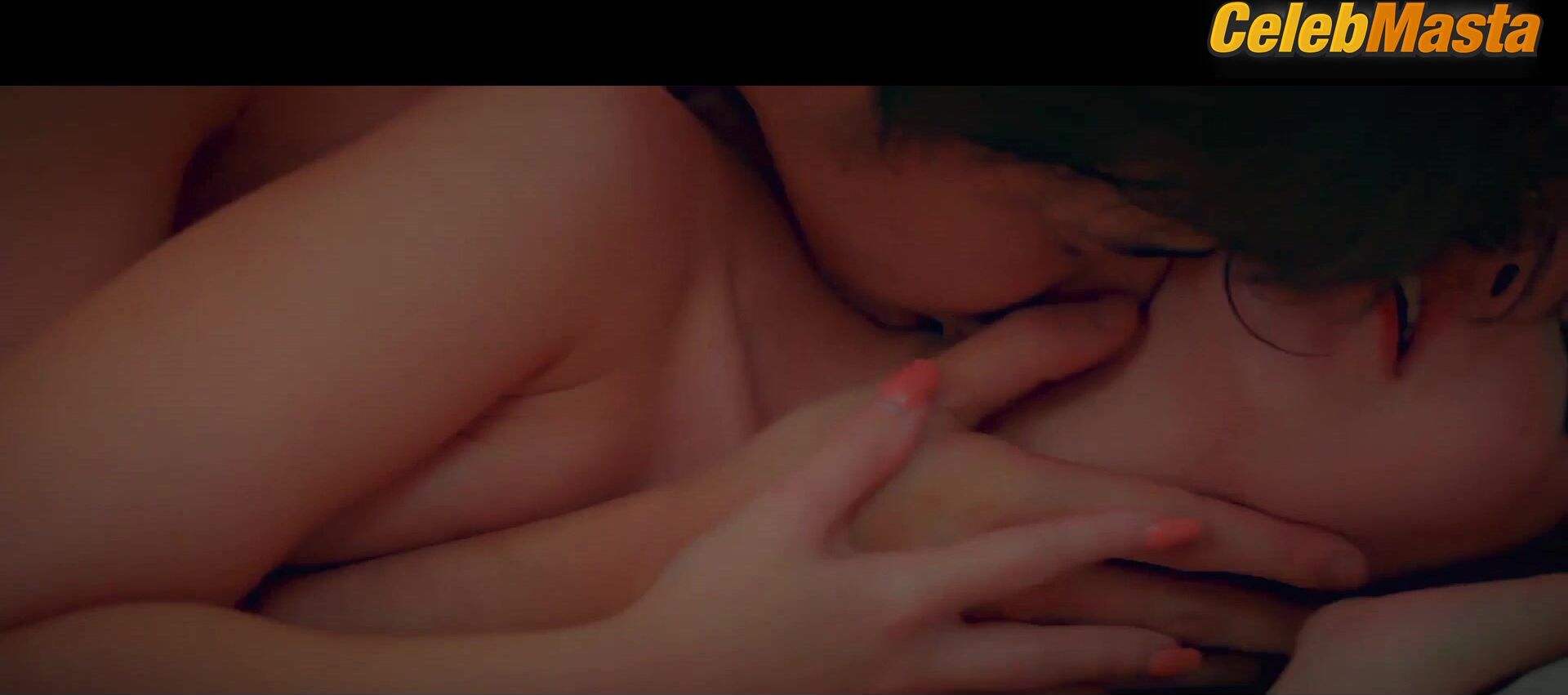 Rose Van Ginkel Tits Scene In Stalkers - Photo 2 of 5