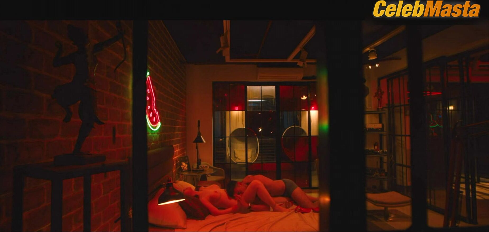 Rose Van Ginkel Reveals Tits, Butt Scene In Kitty K7 - Photo 1 of 5 photo 4